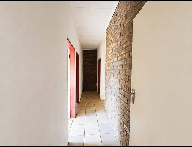 8 BEDROOM HOUSE FOR SALE IN VANDERBIJLPARK SE 7
